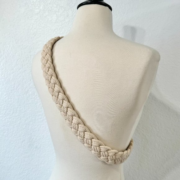 Abercrombie & Fitch Macrame Belt / Braided Belt Size 32 - Picture 3 of 6